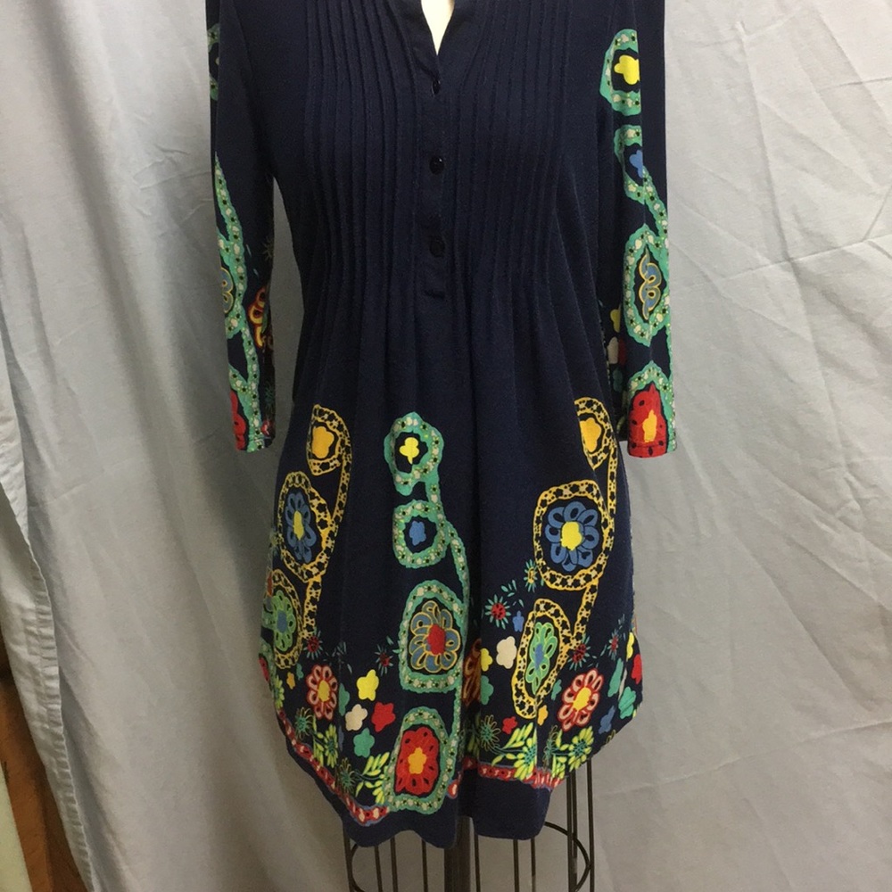Navy tunic with pattern